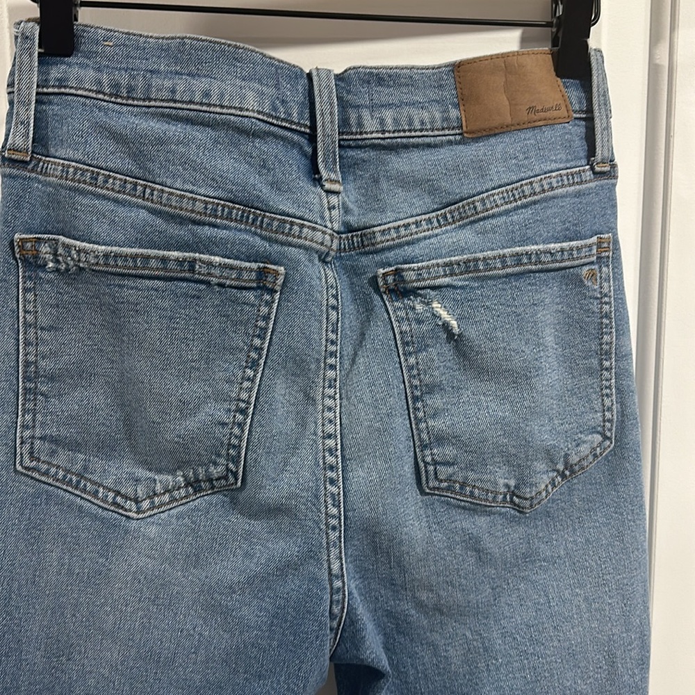 ⭐️SOLD⭐️ Madewell Distressed Perfect Vintage Jean - Picture 12 of 14